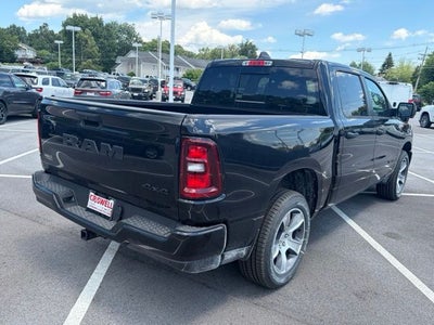 2026 RAM Ram 1500 RAM 1500 EXPRESS CREW CAB 4X4 5'7' BOX