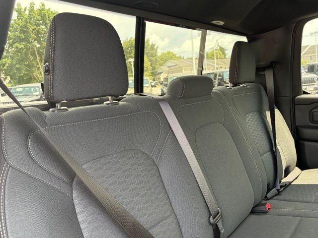 2026 RAM 1500 RAM 1500 EXPRESS CREW CAB 4X4 5'7' BOX