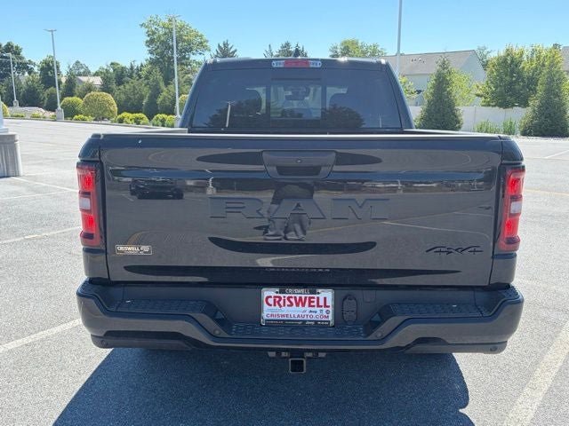 2026 RAM Ram 1500 RAM 1500 EXPRESS CREW CAB 4X4 5'7' BOX
