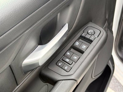 2027 RAM Ram 1500 RAM 1500 TRADESMAN CREW CAB 4X4 5'7' BOX