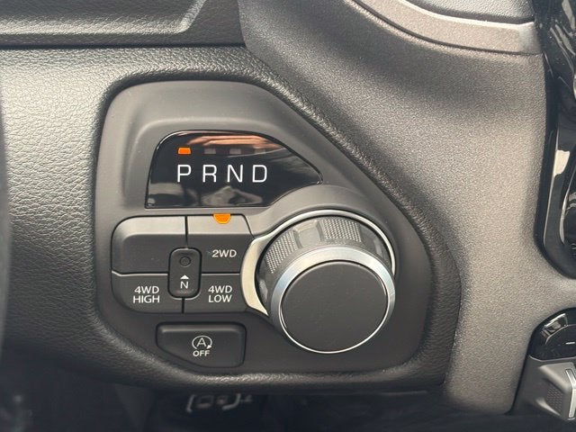 2027 RAM Ram 1500 RAM 1500 TRADESMAN CREW CAB 4X4 5'7' BOX