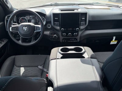 2027 RAM Ram 1500 RAM 1500 TRADESMAN CREW CAB 4X4 5'7' BOX