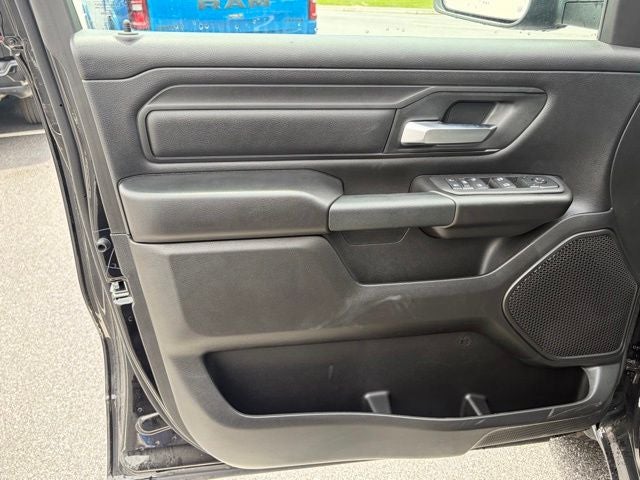 2026 RAM Ram 1500 RAM 1500 TRADESMAN CREW CAB 4X4 5'7' BOX