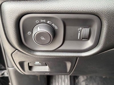 2026 RAM Ram 1500 RAM 1500 TRADESMAN CREW CAB 4X4 5'7' BOX