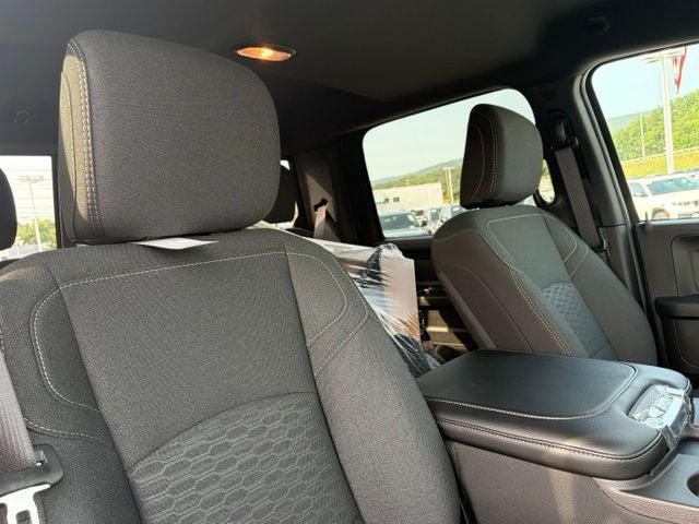 2026 RAM 2500 RAM 2500 TRADESMAN CREW CAB 4X4 6'4' BOX
