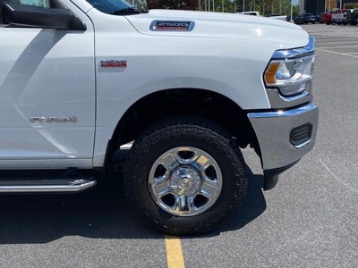 2022 RAM 2500 Tradesman Crew Cab 4x4 6'4' Box