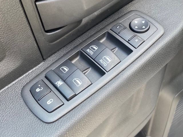 2022 RAM 2500 Tradesman Crew Cab 4x4 6'4' Box