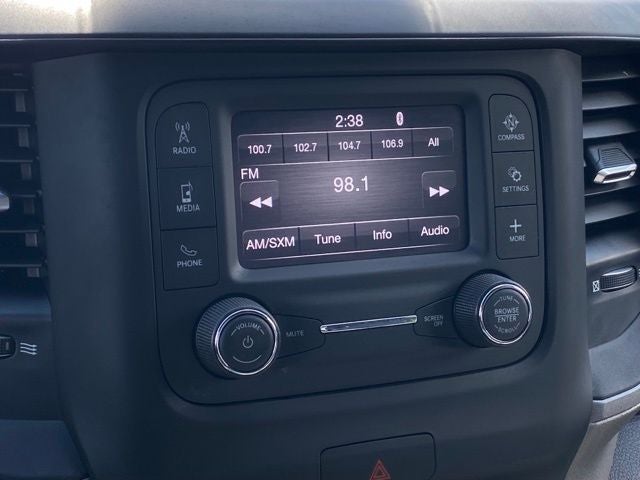 2022 RAM 2500 Tradesman Crew Cab 4x4 6'4' Box