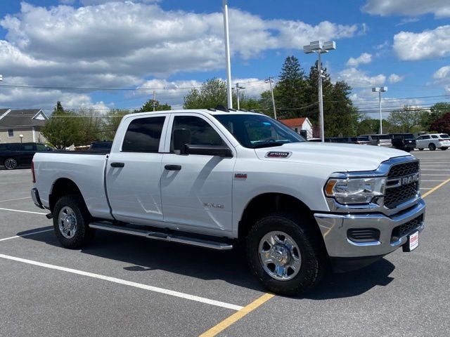 2022 RAM 2500 Tradesman Crew Cab 4x4 6'4' Box