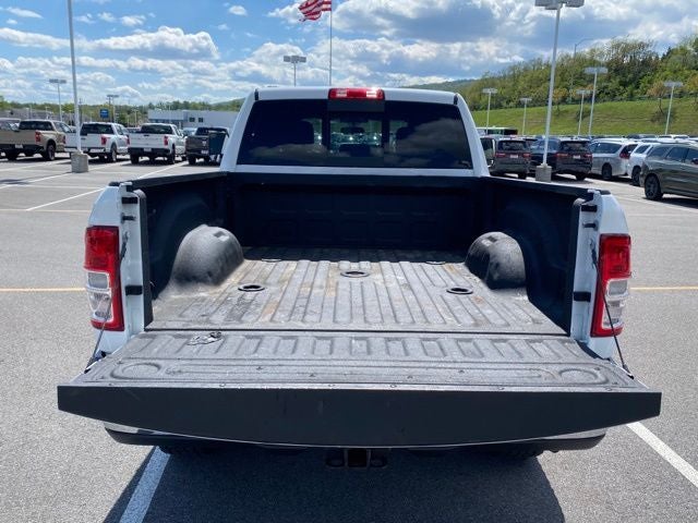 2022 RAM 2500 Tradesman Crew Cab 4x4 6'4' Box