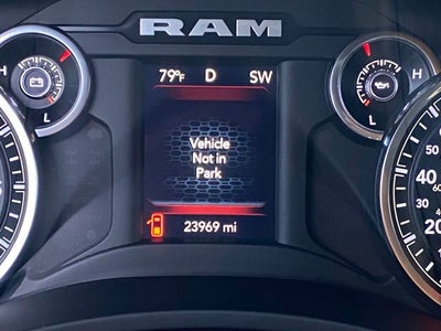 2022 RAM 2500 Tradesman Crew Cab 4x4 6'4' Box
