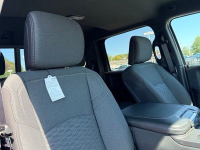2027 RAM Ram 2500 RAM 2500 BLACK EXPRESS CREW CAB 4X4 6'4' BOX