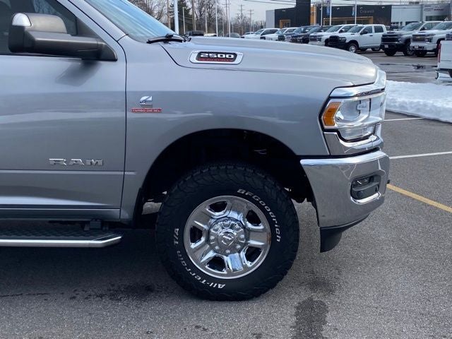 2022 RAM 2500 Tradesman Crew Cab 4x4 6'4' Box
