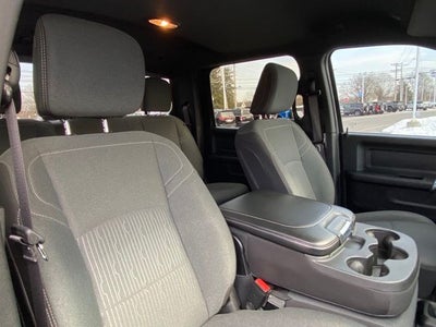 2022 RAM 2500 Tradesman Crew Cab 4x4 6'4' Box