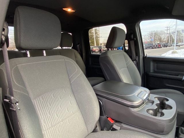 2022 RAM 2500 Tradesman Crew Cab 4x4 6'4' Box