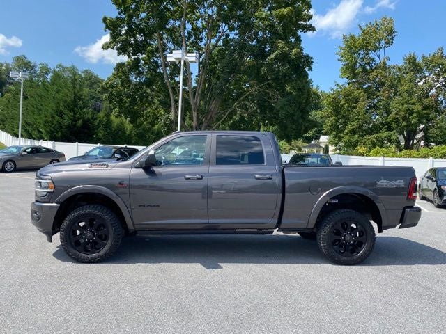 2020 RAM 2500 Laramie Crew Cab 4x4 6'4' Box