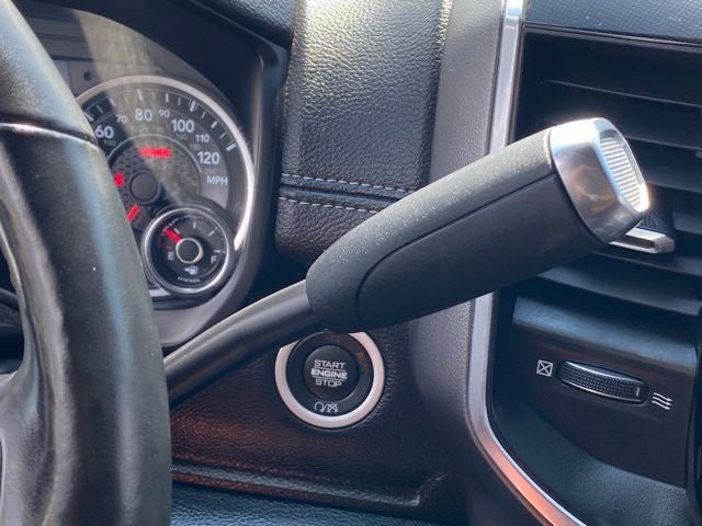 2020 RAM 2500 Laramie Crew Cab 4x4 6'4' Box