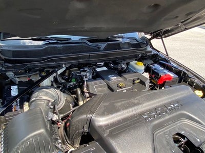 2020 RAM 2500 Laramie Crew Cab 4x4 6'4' Box