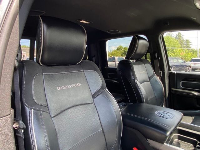 2020 RAM 2500 Laramie Crew Cab 4x4 6'4' Box
