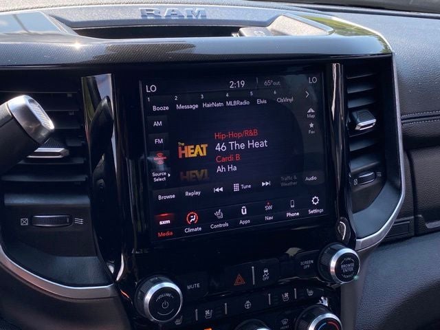2020 RAM 2500 Laramie Crew Cab 4x4 6'4' Box
