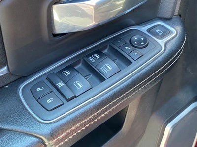 2022 RAM 2500 Laramie Crew Cab 4x4 6'4' Box