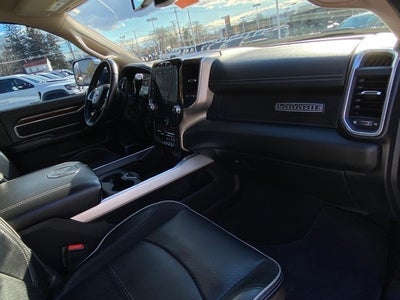 2022 RAM 2500 Laramie Crew Cab 4x4 6'4' Box