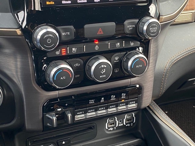 2019 RAM 2500 Longhorn Crew Cab 4x4 6'4' Box