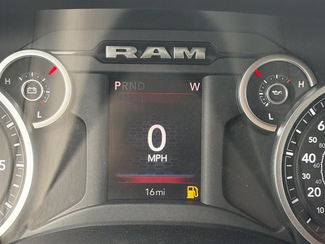 2027 RAM Ram 2500 RAM 2500 TRADESMAN CREW CAB 4X4 8' BOX
