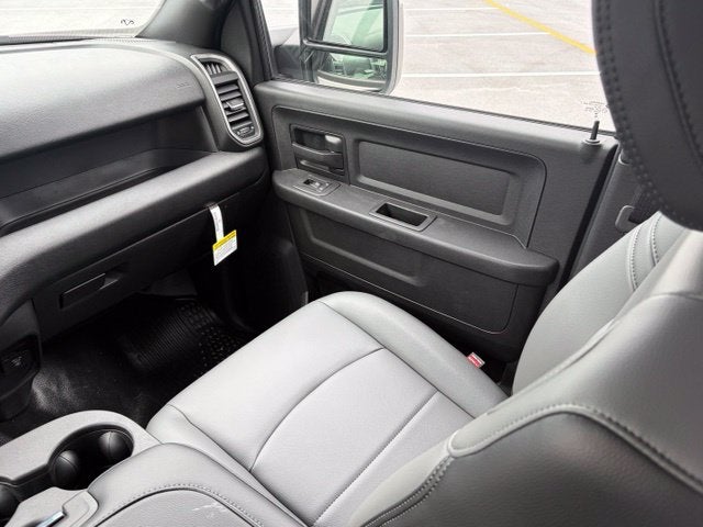 2027 RAM Ram 2500 RAM 2500 TRADESMAN CREW CAB 4X4 8' BOX