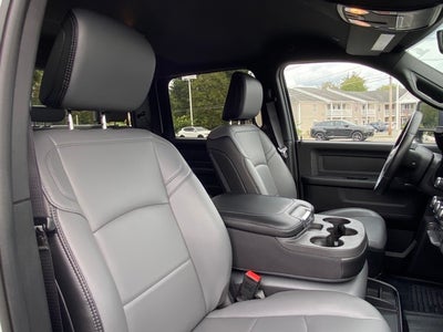 2025 RAM 2500 Tradesman Crew Cab 4x4 8' Box