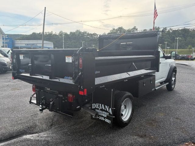 2026 RAM 5500 Chassis RAM 5500 TRADESMAN CHASSIS REGULAR CAB 4X4 84' CA