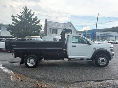 2026 RAM 5500 Chassis RAM 5500 TRADESMAN CHASSIS REGULAR CAB 4X4 84' CA