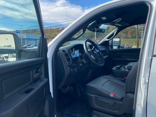 2026 RAM Ram 5500 Chassis Cab RAM 5500 TRADESMAN CHASSIS CREW CAB 4X4 60' CA