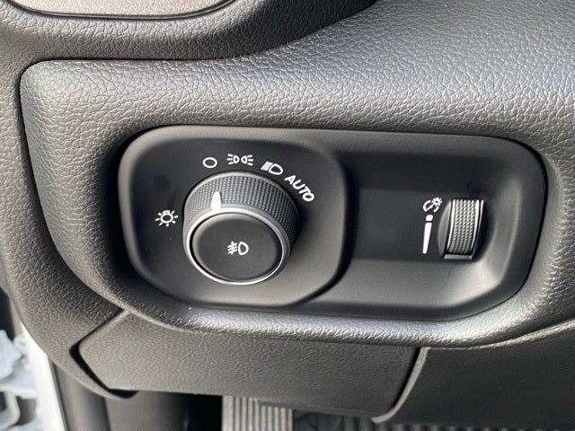 2026 RAM Ram 5500 Chassis Cab RAM 5500 TRADESMAN CHASSIS CREW CAB 4X4 60' CA