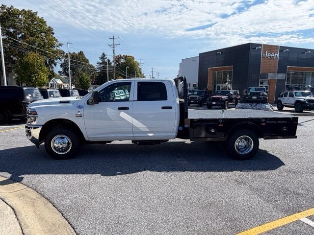 2026 RAM Ram 3500 Chassis Cab RAM 3500 TRADESMAN CREW CAB CHASSIS 4X4 60' CA