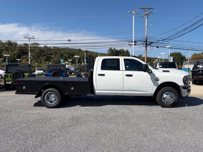 2026 RAM Ram 3500 Chassis Cab RAM 3500 TRADESMAN CREW CAB CHASSIS 4X4 60' CA