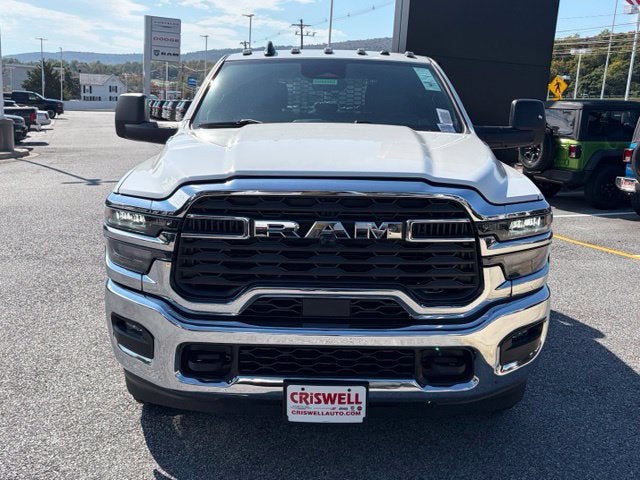 2026 RAM Ram 3500 Chassis Cab RAM 3500 TRADESMAN CREW CAB CHASSIS 4X4 60' CA