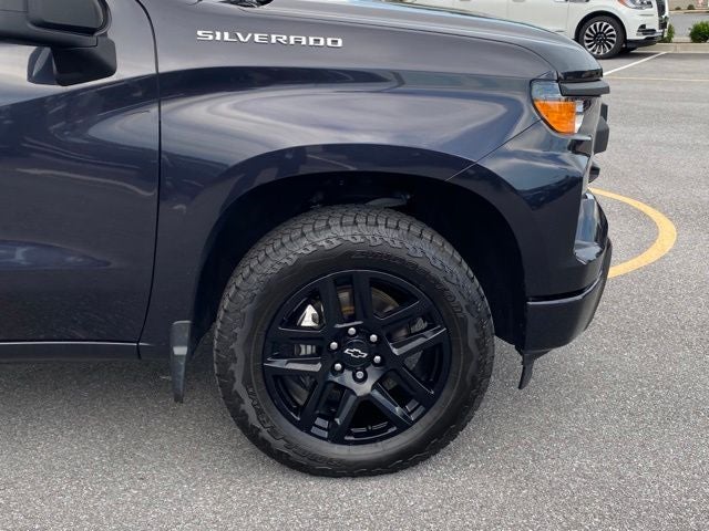 2023 Chevrolet Silverado 1500 4WD Crew Cab Short Bed Custom
