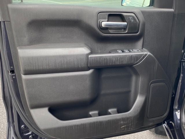 2023 Chevrolet Silverado 1500 4WD Crew Cab Short Bed Custom