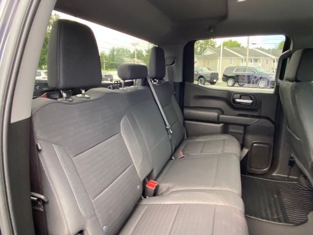2023 Chevrolet Silverado 1500 4WD Crew Cab Short Bed Custom