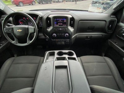 2023 Chevrolet Silverado 1500 4WD Crew Cab Short Bed Custom