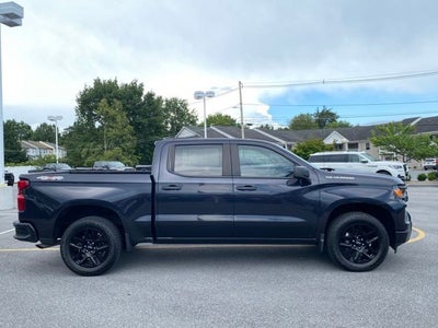 2023 Chevrolet Silverado 1500 4WD Crew Cab Short Bed Custom