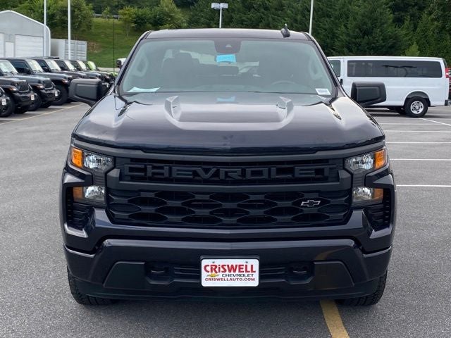 2023 Chevrolet Silverado 1500 4WD Crew Cab Short Bed Custom