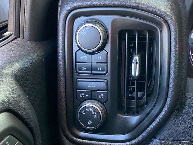 2022 Chevrolet Silverado 1500 4WD Crew Cab Short Bed Custom Trail Boss