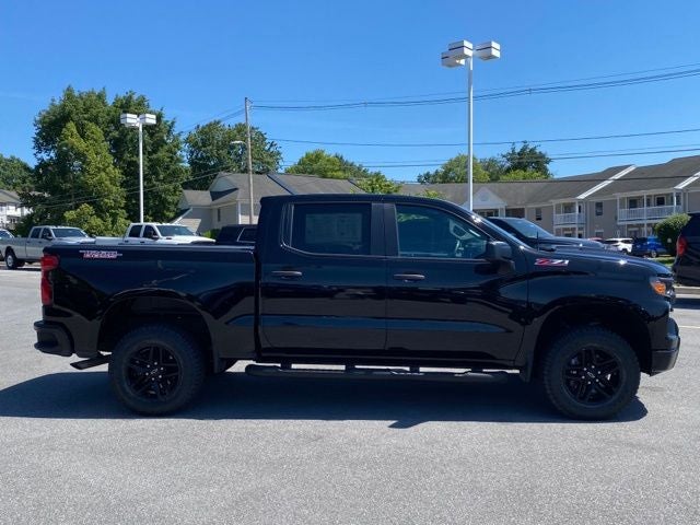 2023 Chevrolet Silverado 1500 4WD Crew Cab Short Bed Custom Trail Boss