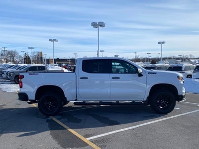 2024 Chevrolet Silverado 1500 4WD Crew Cab Short Bed Custom Trail Boss