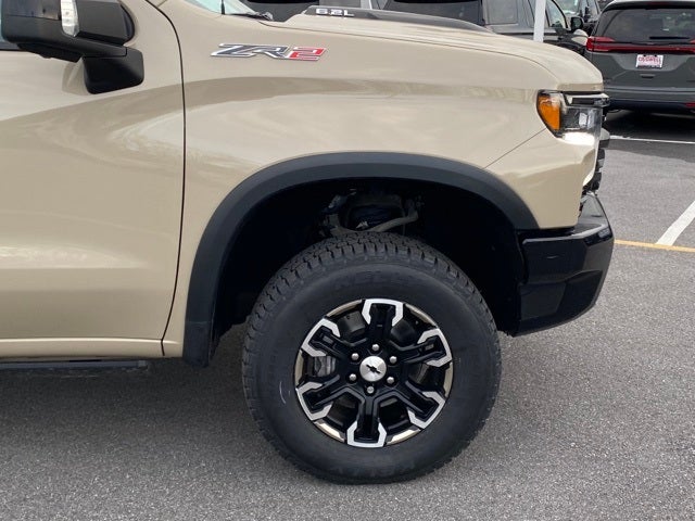 2023 Chevrolet Silverado 1500 4WD Crew Cab Short Bed ZR2