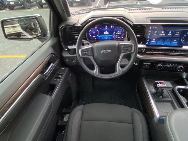 2026 Chevrolet Silverado 1500 4WD Crew Cab Short Bed LT Trail Boss