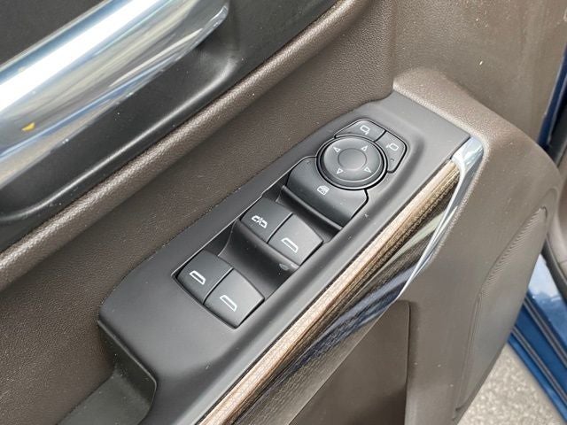 2021 Chevrolet Silverado 1500 4WD Crew Cab Short Bed RST