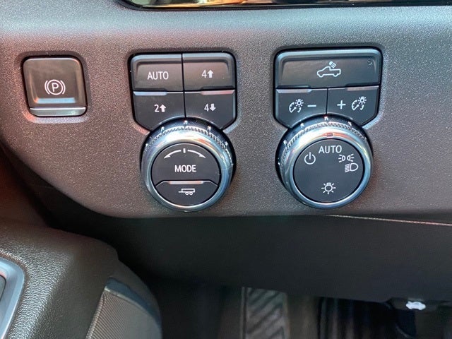 2024 GMC Sierra 1500 4WD Crew Cab Short Box SLE